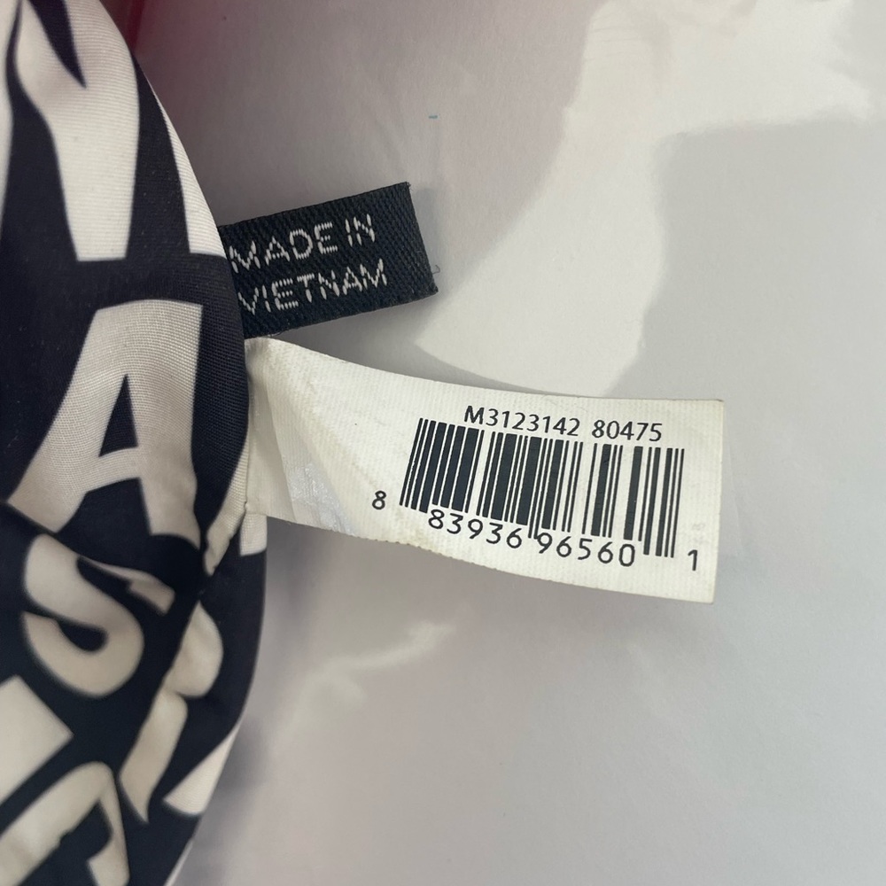 Marc Jacobs Ukita Shoulder/Handbag, Beautiful Pink - Picture 11 of 12